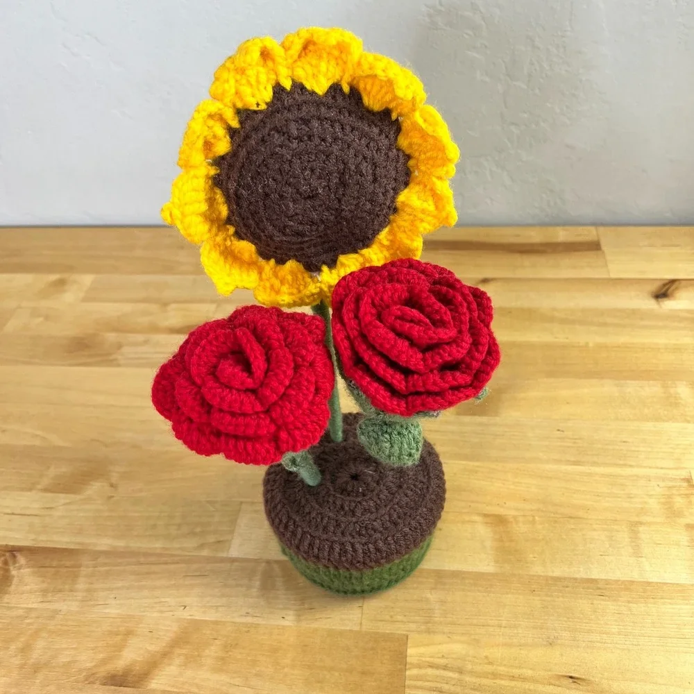 Handmade‎ Crochet Sunflower and Red Roses Potted Plant Decor Floral Cottagecore
